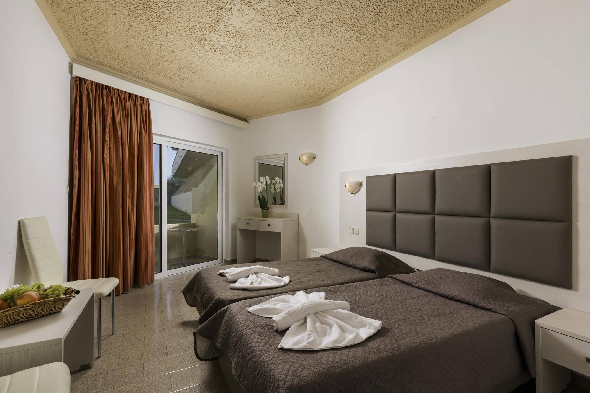 Relax Hotel Kolymbia Eksteriør billede